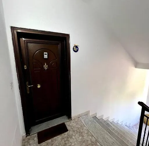 Location In * Durrës