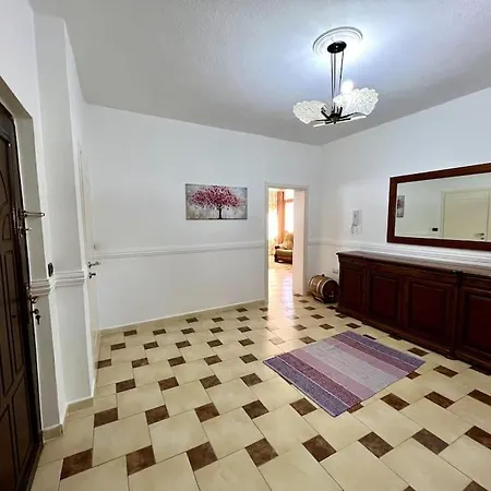Location In Apartment Durres