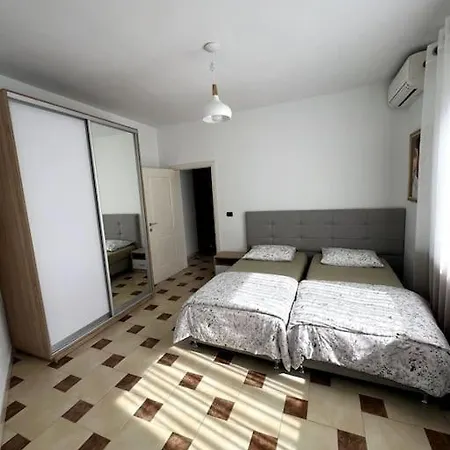 Location In Apartment Durres